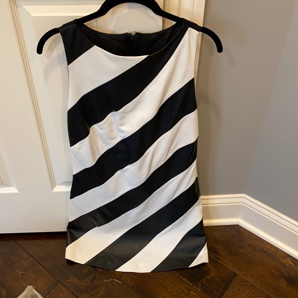 NWT RARE Alice & Olivia Leather Dress - Picture 4 of 9